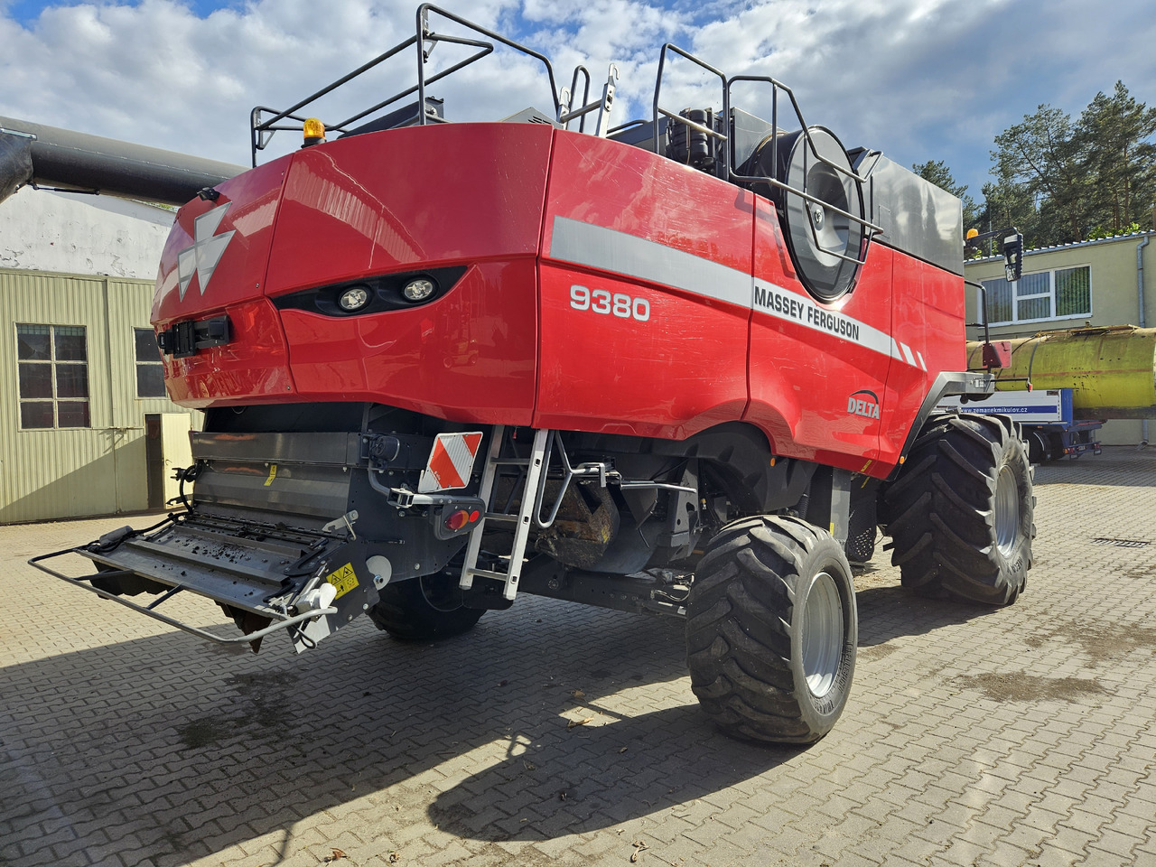 Massey Ferguson Delta 9380 - حصادة شاملة: صور 5 Massey Ferguson Delta 9380 - حصادة شاملة: صور 5