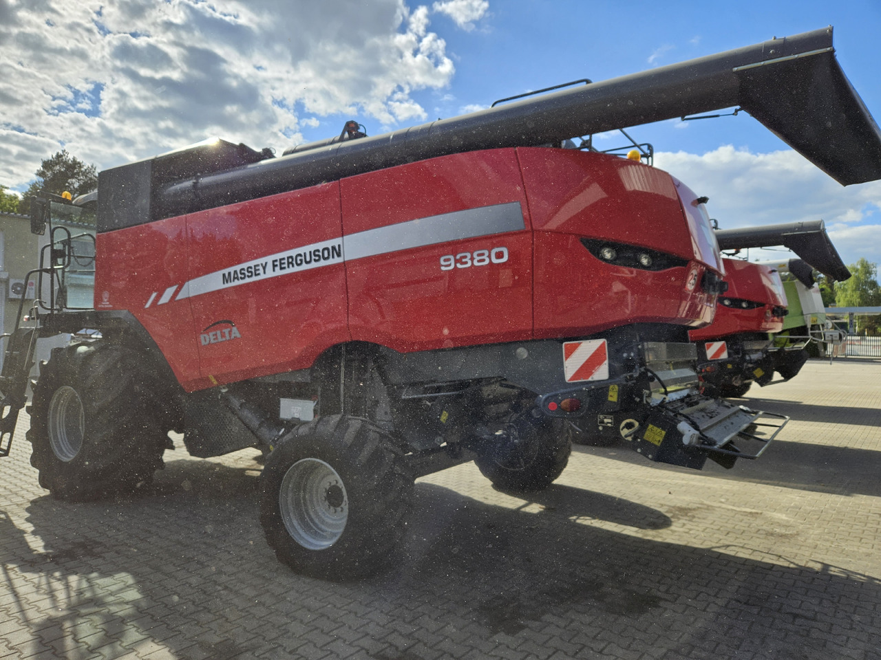 Massey Ferguson Delta 9380 - حصادة شاملة: صور 3 Massey Ferguson Delta 9380 - حصادة شاملة: صور 3