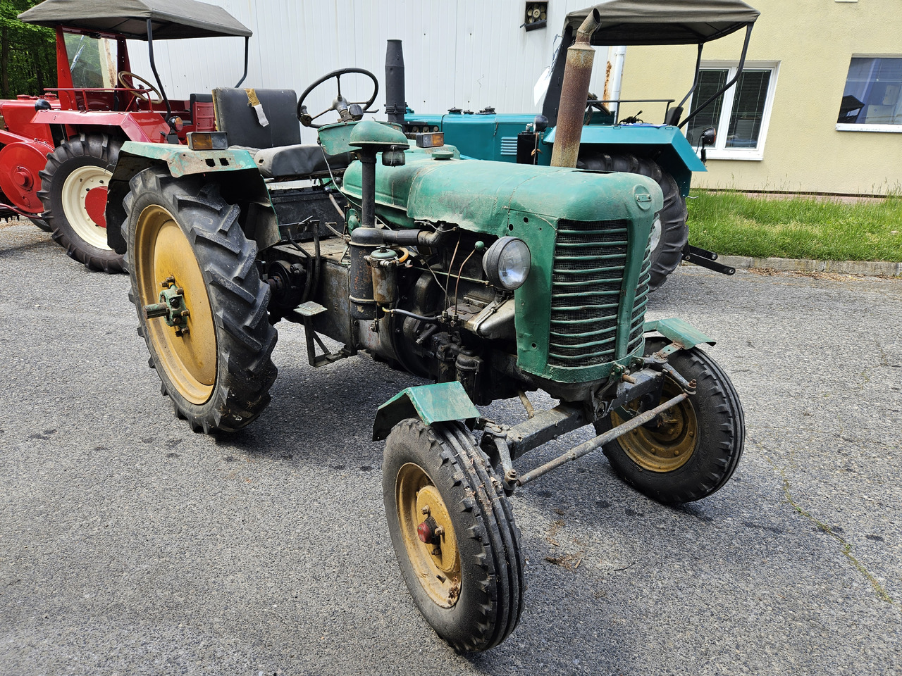 Zetor 25 - جرار: صور 1 Zetor 25 - جرار: صور 1
