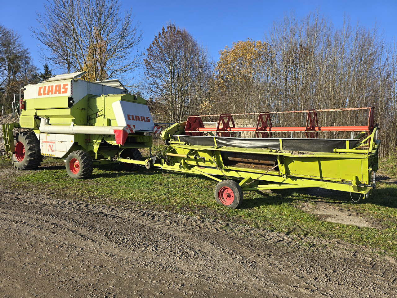 Claas COMMANDOR 114 CS - حصادة شاملة: صور 3 Claas COMMANDOR 114 CS - حصادة شاملة: صور 3