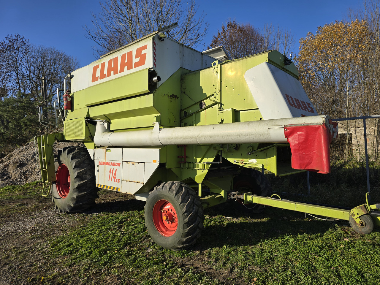 Claas COMMANDOR 114 CS - حصادة شاملة: صور 5 Claas COMMANDOR 114 CS - حصادة شاملة: صور 5