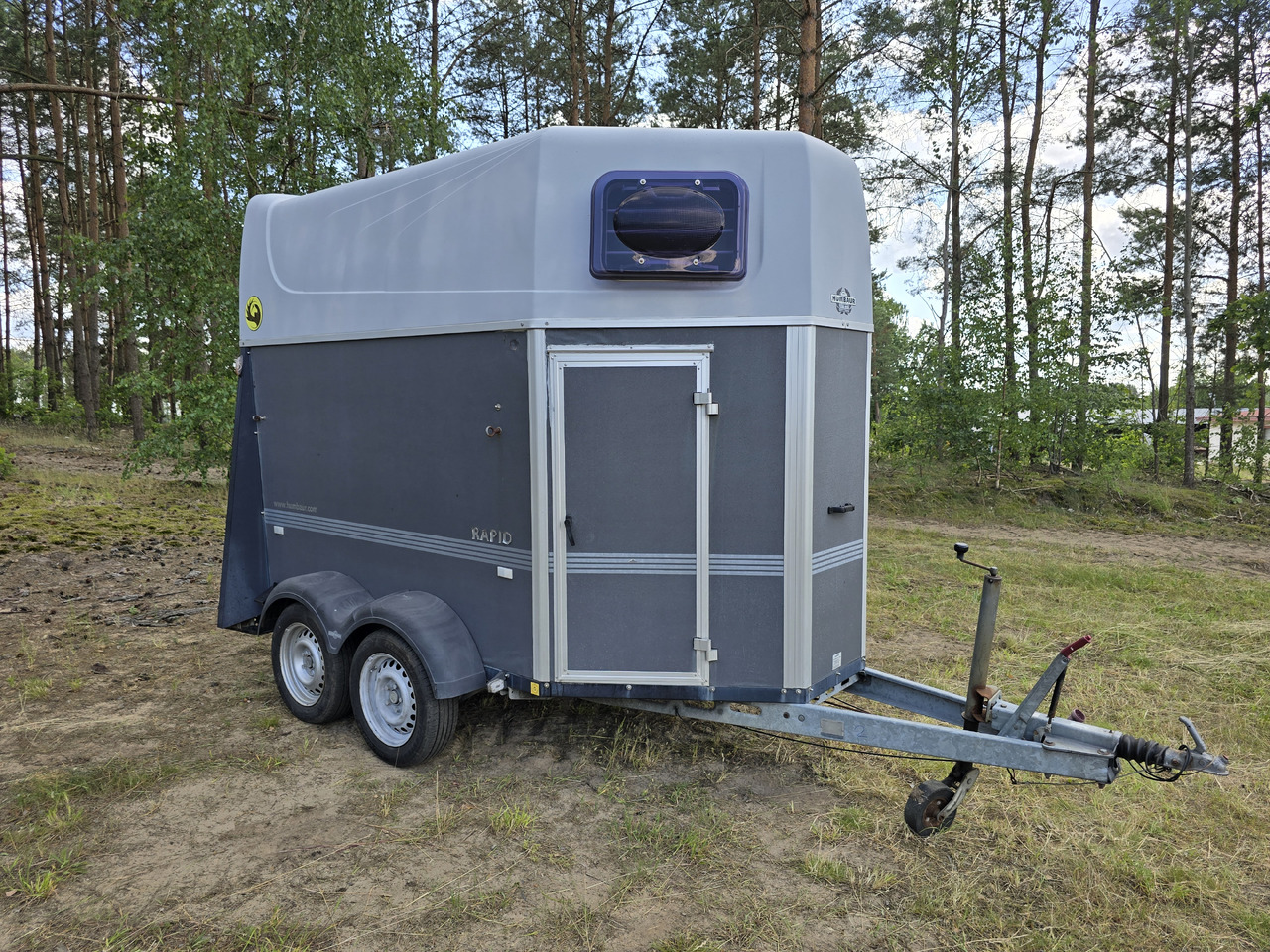 Humbaur HP2006 2ES - شاحنة نقل المواشي مقطورة: صور 1 Humbaur HP2006 2ES - شاحنة نقل المواشي مقطورة: صور 1