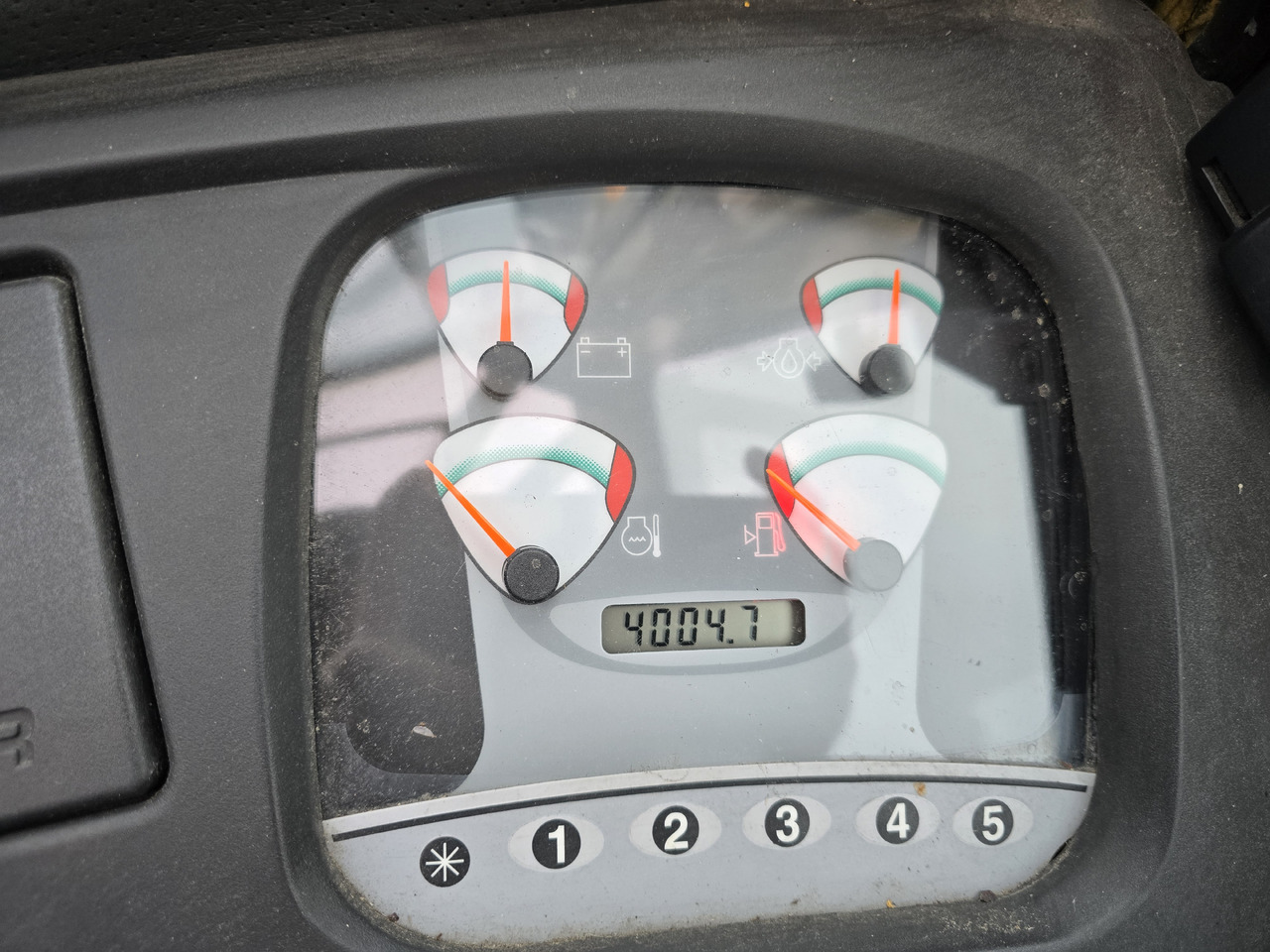 Hyster H4.00XM-5 - رافعة شوكية ديزل: صور 3 Hyster H4.00XM-5 - رافعة شوكية ديزل: صور 3