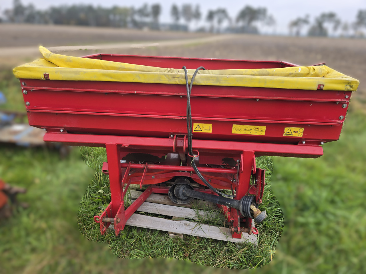 Lely SE 1500 Fertiliner - آلة رش الأسمدة: صور 3 Lely SE 1500 Fertiliner - آلة رش الأسمدة: صور 3