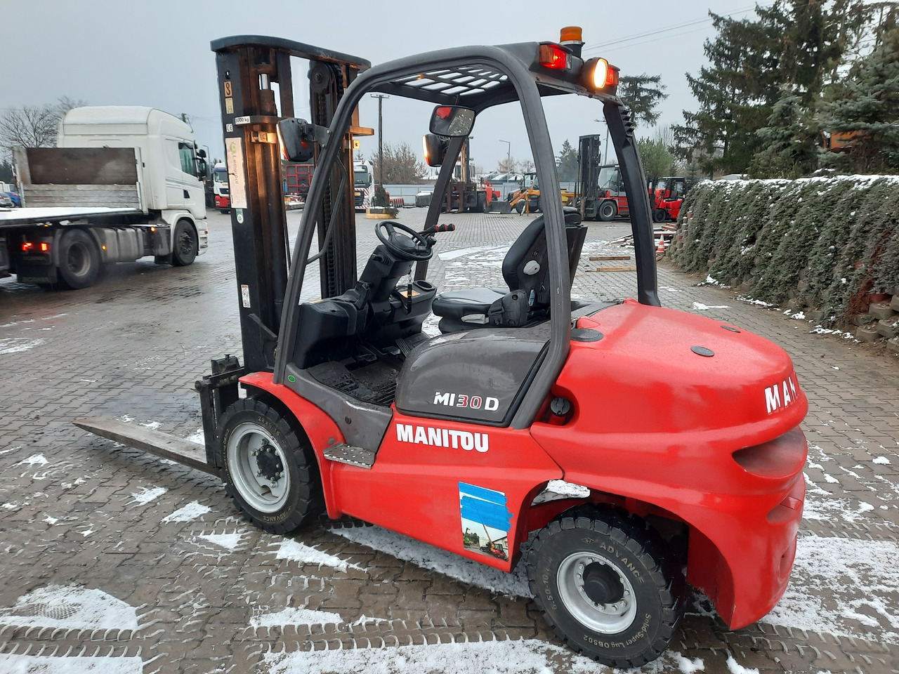 Manitou MI30D - رافعة شوكية ديزل: صور 5 Manitou MI30D - رافعة شوكية ديزل: صور 5