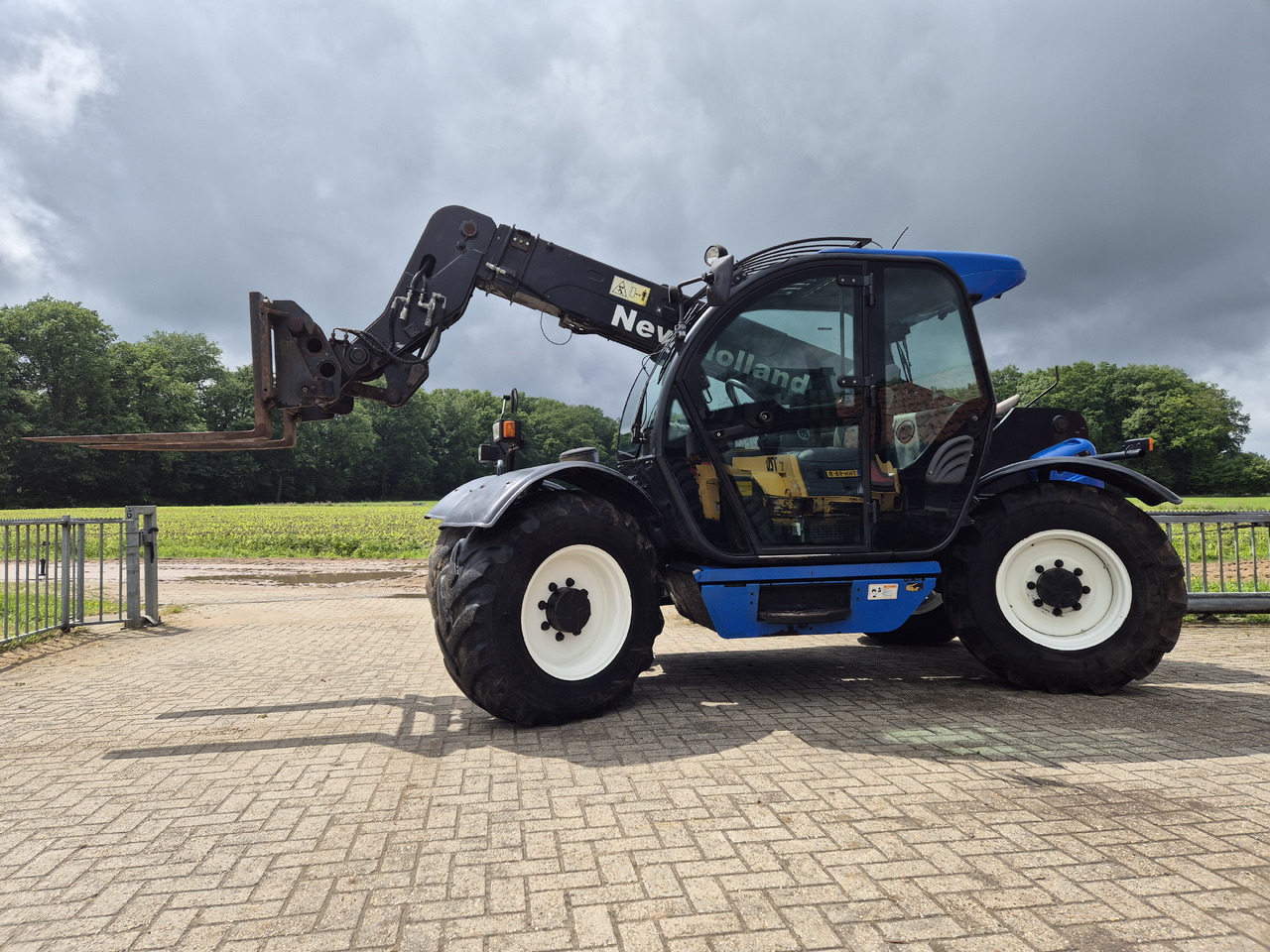 New Holland LM 5060 - رافعة تلسكوبية: صور 2 New Holland LM 5060 - رافعة تلسكوبية: صور 2