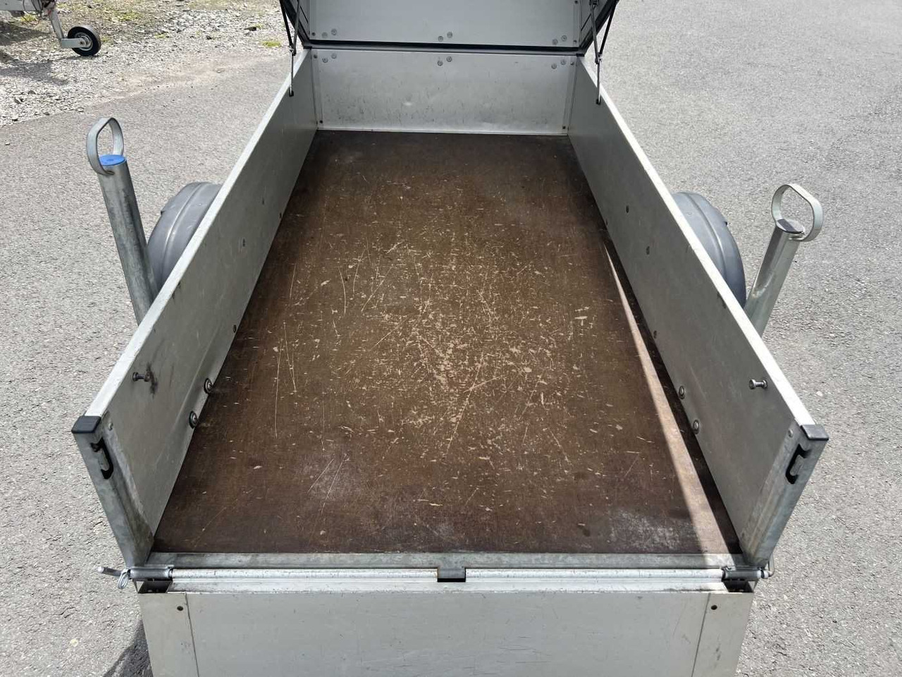 ANSSEMS GT 750 HT Deckelanhänger - مقطورات السيارات: صور 5 ANSSEMS GT 750 HT Deckelanhänger - مقطورات السيارات: صور 5