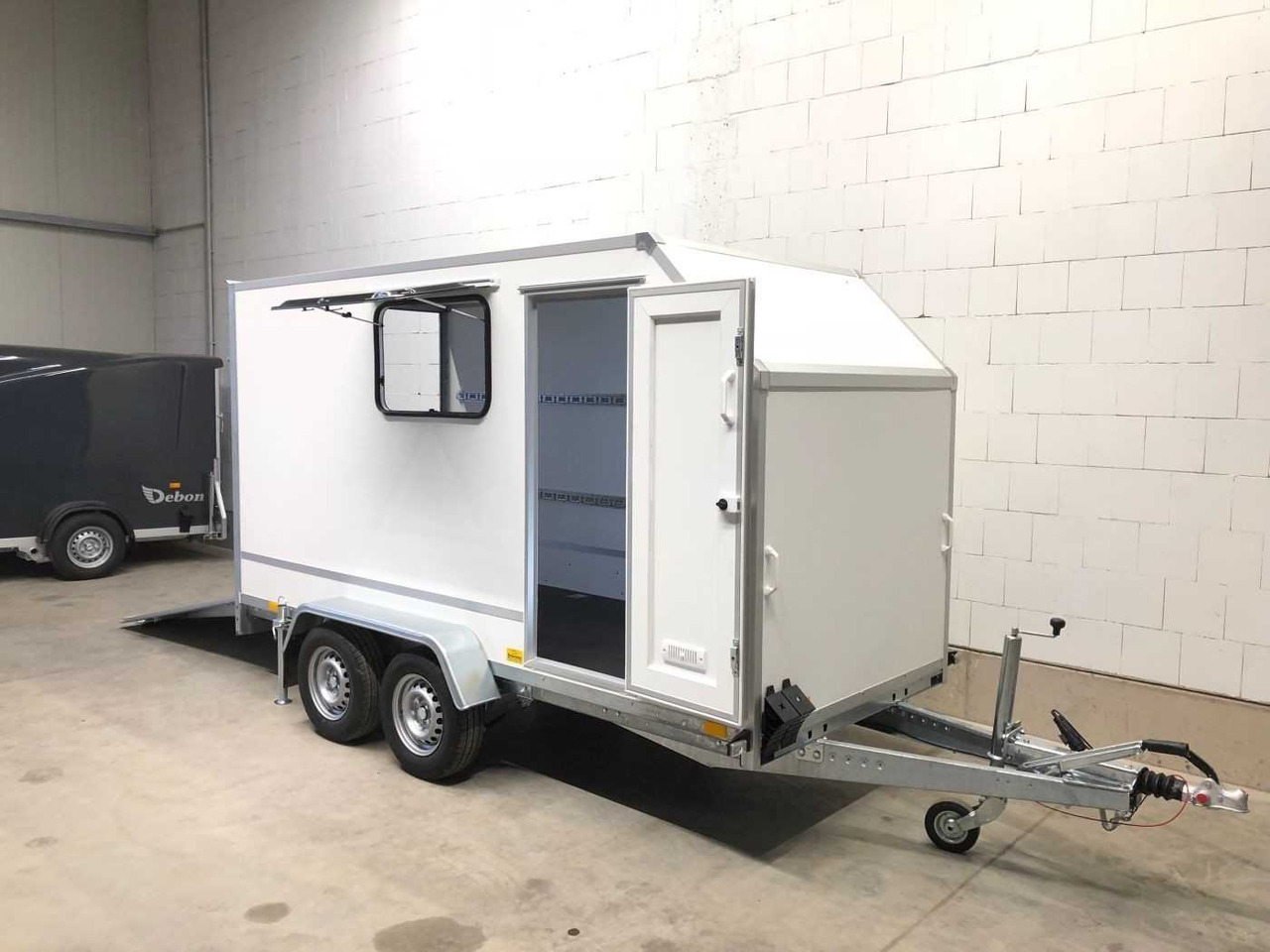 BLYSS F2036HTD Ram.,Tür, Fenst.,Aero Kofferanhänger - مقطورة دراجة نارية: صور 3 BLYSS F2036HTD Ram.,Tür, Fenst.,Aero Kofferanhänger - مقطورة دراجة نارية: صور 3