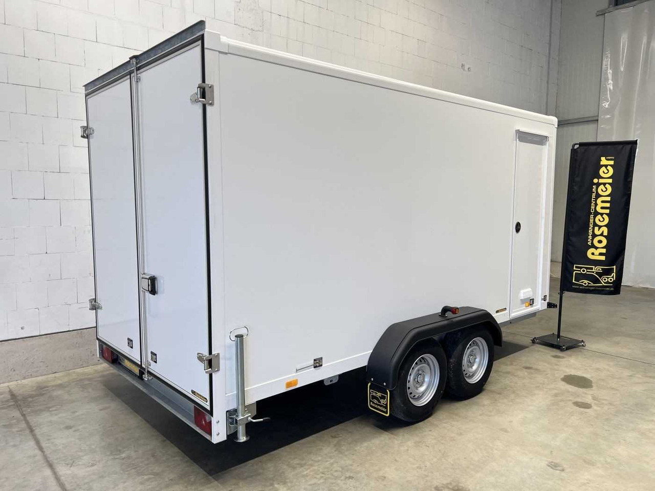 BLYSS FS2740/200HTL Seitentür Kofferanhänger - بصندوق مغلق مقطورة: صور 3 BLYSS FS2740/200HTL Seitentür Kofferanhänger - بصندوق مغلق مقطورة: صور 3