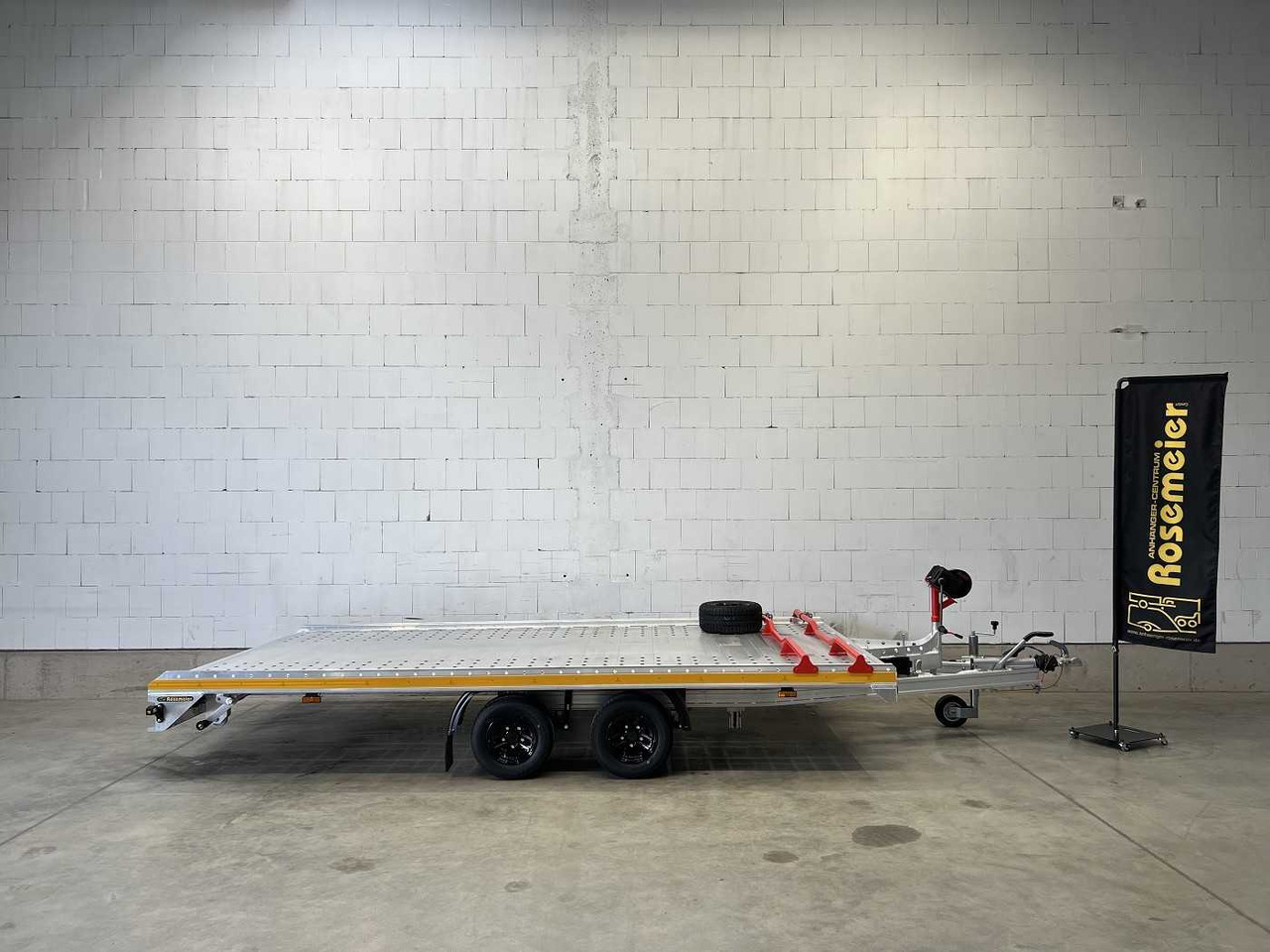 BLYSS Silverstone 2700 Autotransporter - شاحنة نقل سيارات مقطورة: صور 1 BLYSS Silverstone 2700 Autotransporter - شاحنة نقل سيارات مقطورة: صور 1