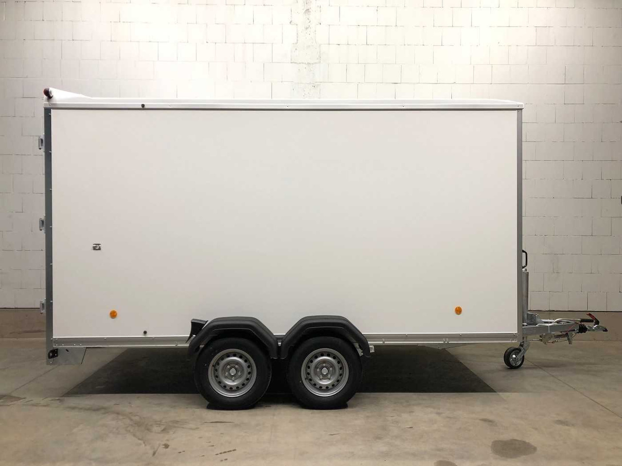 BOECKMANN KT 4018/27 H Kofferanhänger - بصندوق مغلق مقطورة: صور 1 BOECKMANN KT 4018/27 H Kofferanhänger - بصندوق مغلق مقطورة: صور 1