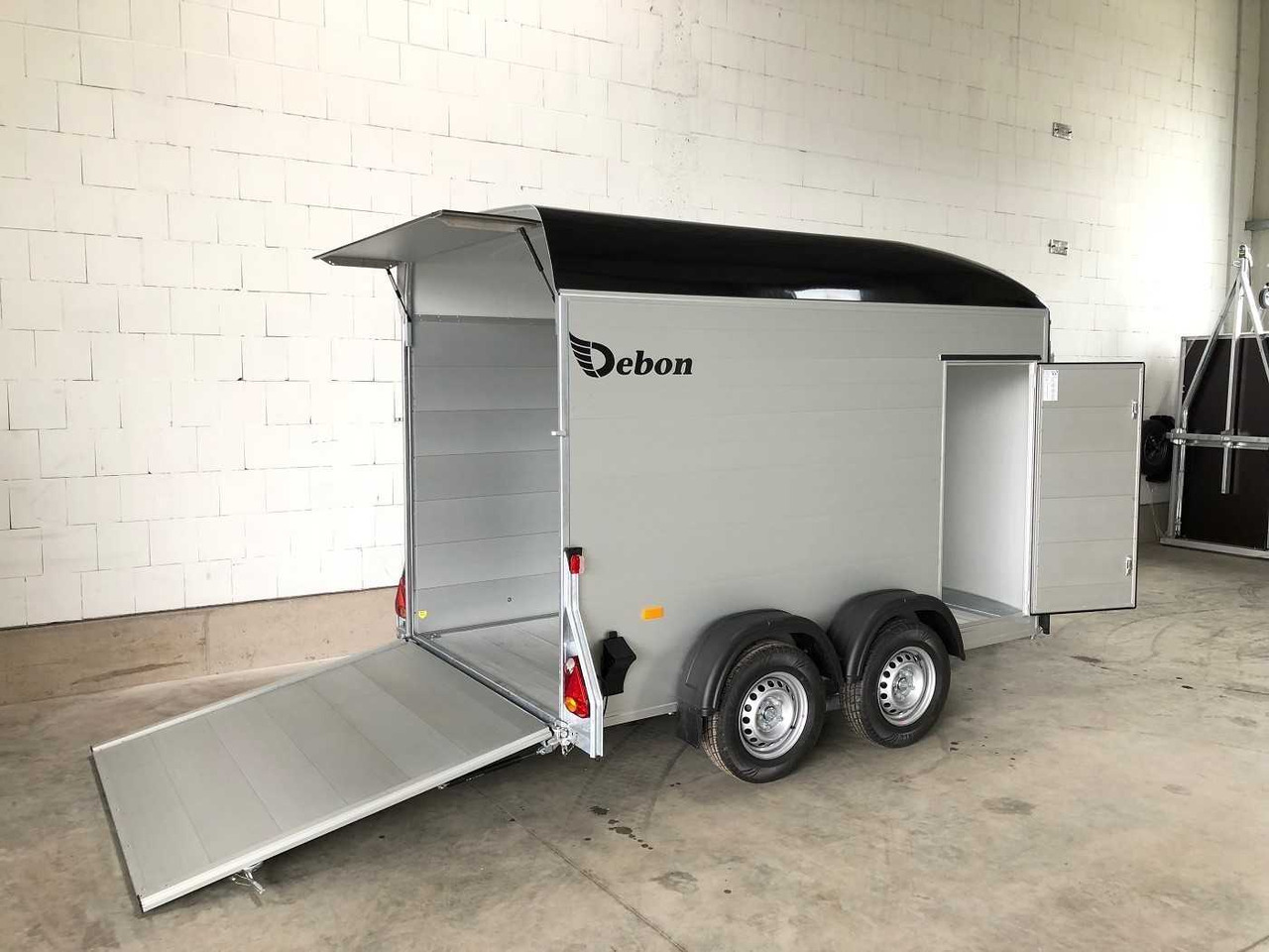 CHEVAL LIBERTE C500 Roadster 2 Türen Kofferanhänger - مقطورة دراجة نارية: صور 3 CHEVAL LIBERTE C500 Roadster 2 Türen Kofferanhänger - مقطورة دراجة نارية: صور 3