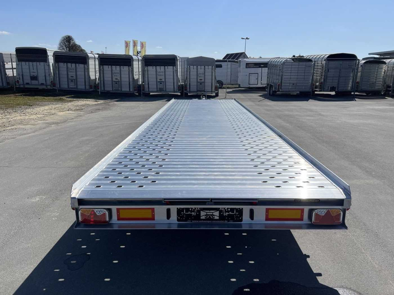 GROMEX L3-3500-8.42 Autotransporter - شاحنة نقل سيارات مقطورة: صور 4 GROMEX L3-3500-8.42 Autotransporter - شاحنة نقل سيارات مقطورة: صور 4
