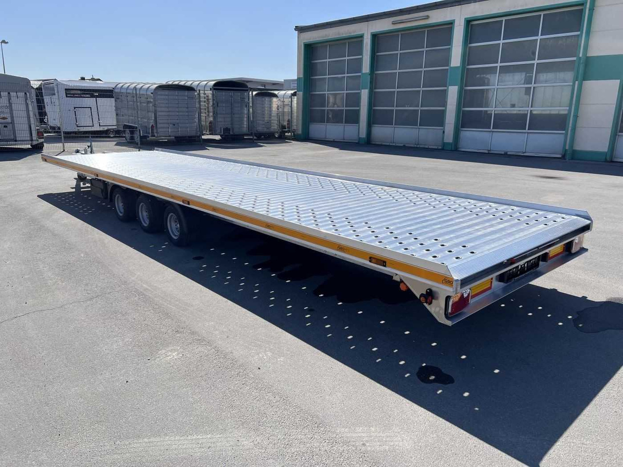 GROMEX L3-3500-8.42 Autotransporter - شاحنة نقل سيارات مقطورة: صور 5 GROMEX L3-3500-8.42 Autotransporter - شاحنة نقل سيارات مقطورة: صور 5
