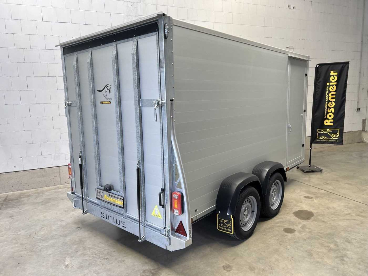 Kargo G150 Tür Kofferanhänger Sirius - بصندوق مغلق مقطورة: صور 4 Kargo G150 Tür Kofferanhänger Sirius - بصندوق مغلق مقطورة: صور 4