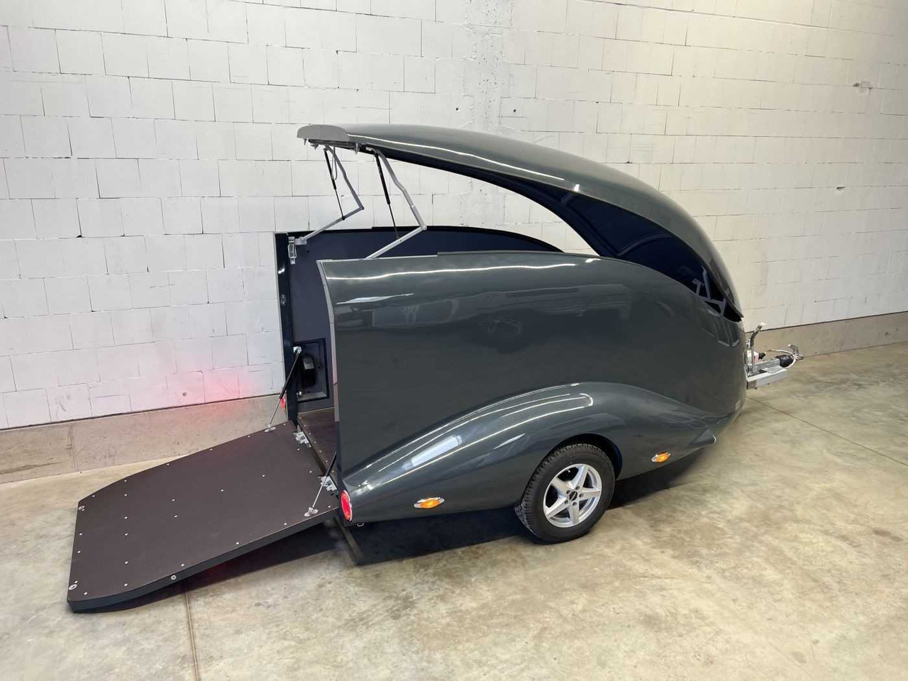 LORGANO Aero S Motorradanhänger - مقطورة دراجة نارية: صور 4 LORGANO Aero S Motorradanhänger - مقطورة دراجة نارية: صور 4