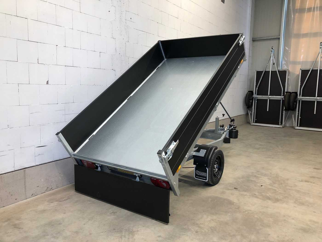 SARIS K1 256 150 1500 1 Black Editio Rückwärtskipper - قلابة مقطورة: صور 4 SARIS K1 256 150 1500 1 Black Editio Rückwärtskipper - قلابة مقطورة: صور 4