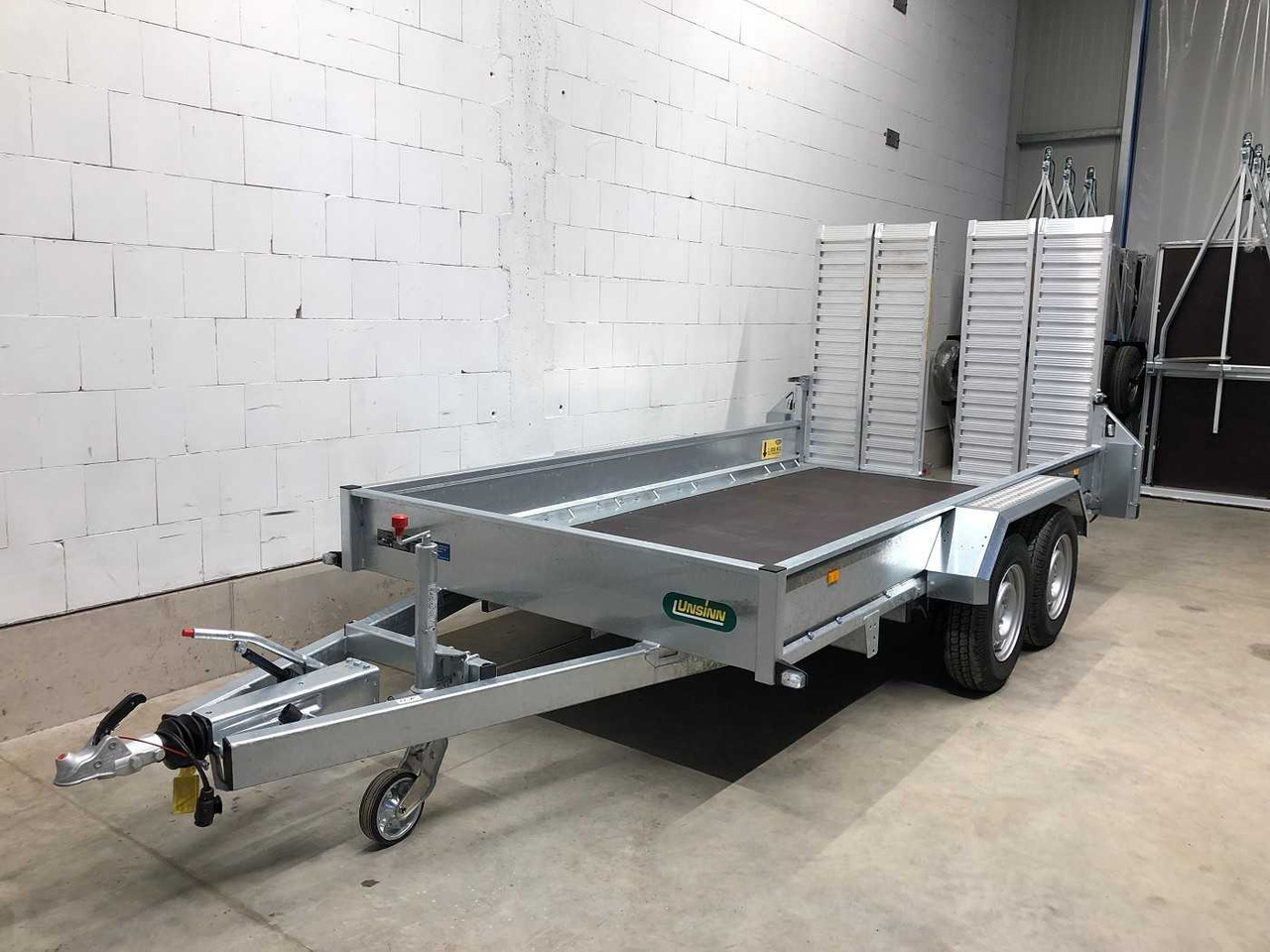 UNSINN UB 3618-35-14 Doppelrampe Maschinentransporter - مقطورة لنقل المعدات: صور 4 UNSINN UB 3618-35-14 Doppelrampe Maschinentransporter - مقطورة لنقل المعدات: صور 4