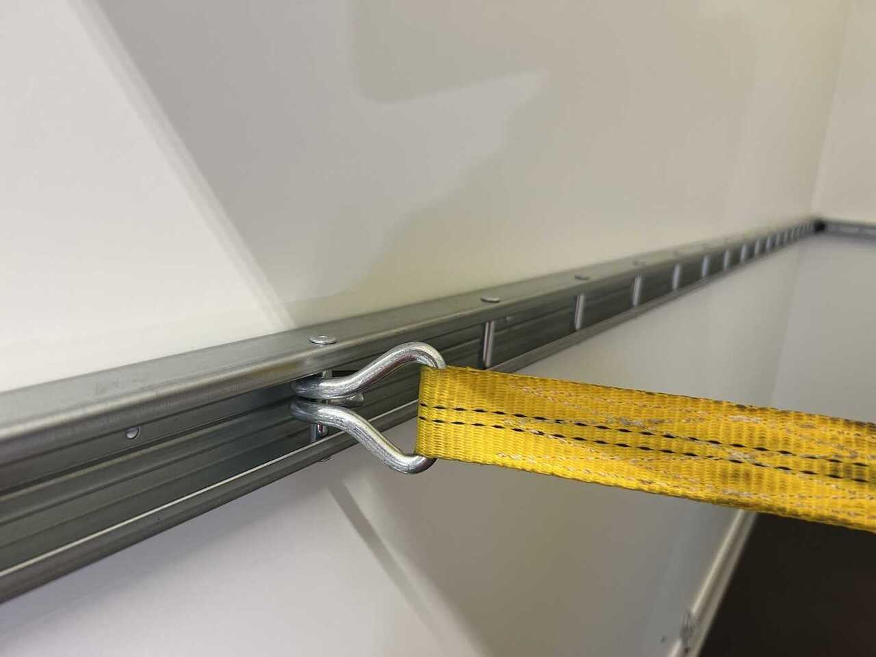 بصندوق مغلق مقطورة جديد UNSINN UKU 301519-20-13 Rampe Kofferanhänger: صور 12 بصندوق مغلق مقطورة جديد UNSINN UKU 301519-20-13 Rampe Kofferanhänger: صور 12