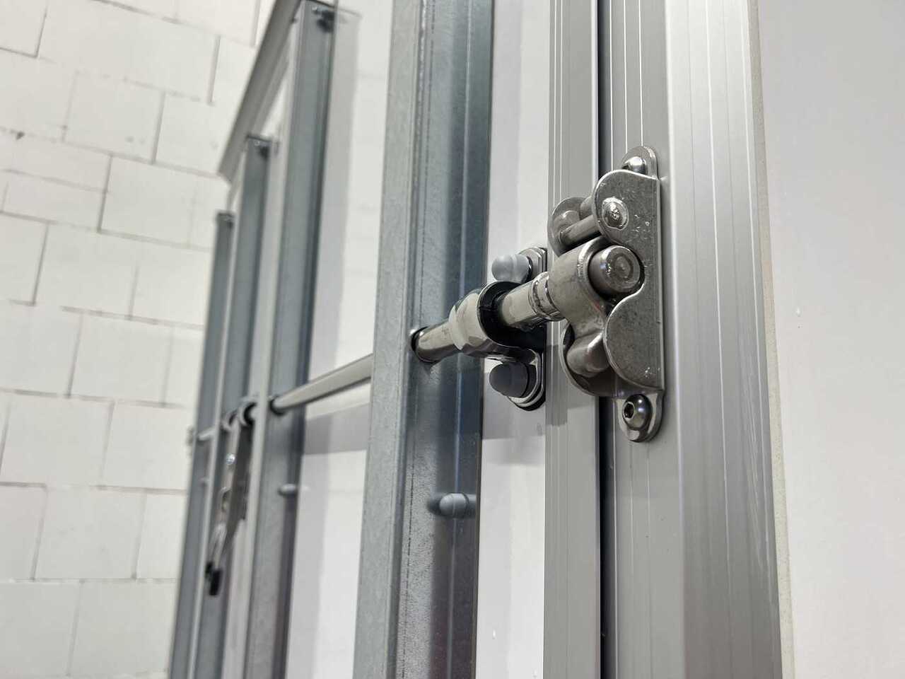 بصندوق مغلق مقطورة جديد UNSINN UKU 301519-20-13 Rampe Kofferanhänger: صور 19 بصندوق مغلق مقطورة جديد UNSINN UKU 301519-20-13 Rampe Kofferanhänger: صور 19