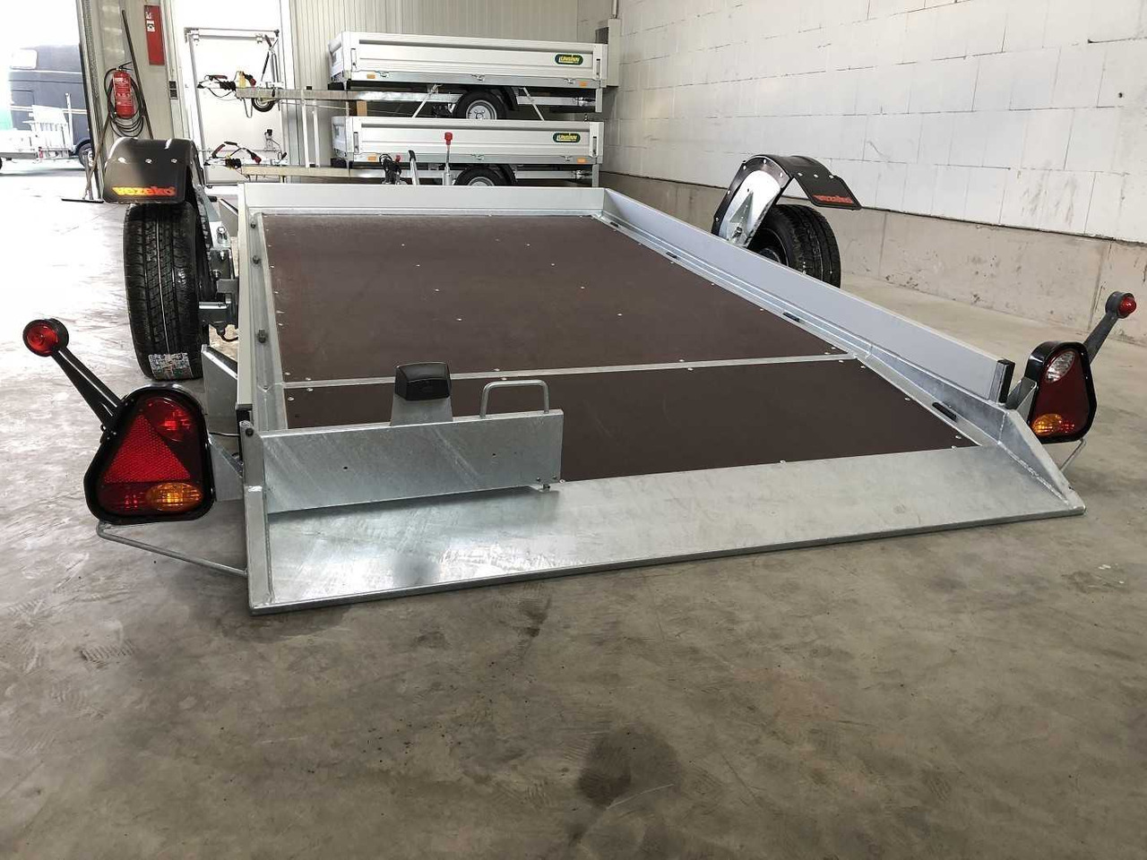 VEZEKO Husky FB 13.28 Absenker - مقطورة دراجة نارية: صور 5 VEZEKO Husky FB 13.28 Absenker - مقطورة دراجة نارية: صور 5