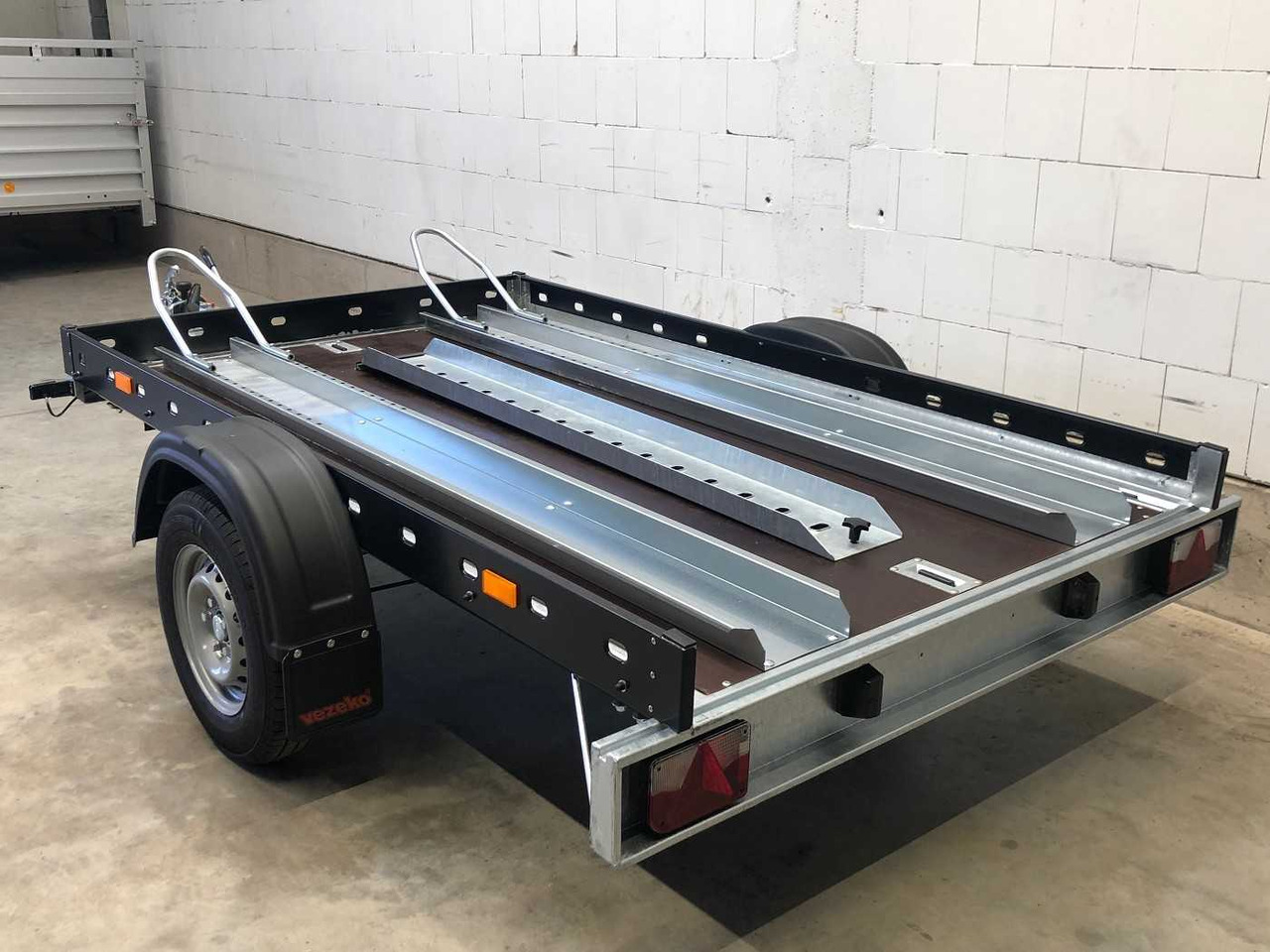 VEZEKO Motomax B 13 Motorradanhänger - مقطورة دراجة نارية: صور 2 VEZEKO Motomax B 13 Motorradanhänger - مقطورة دراجة نارية: صور 2