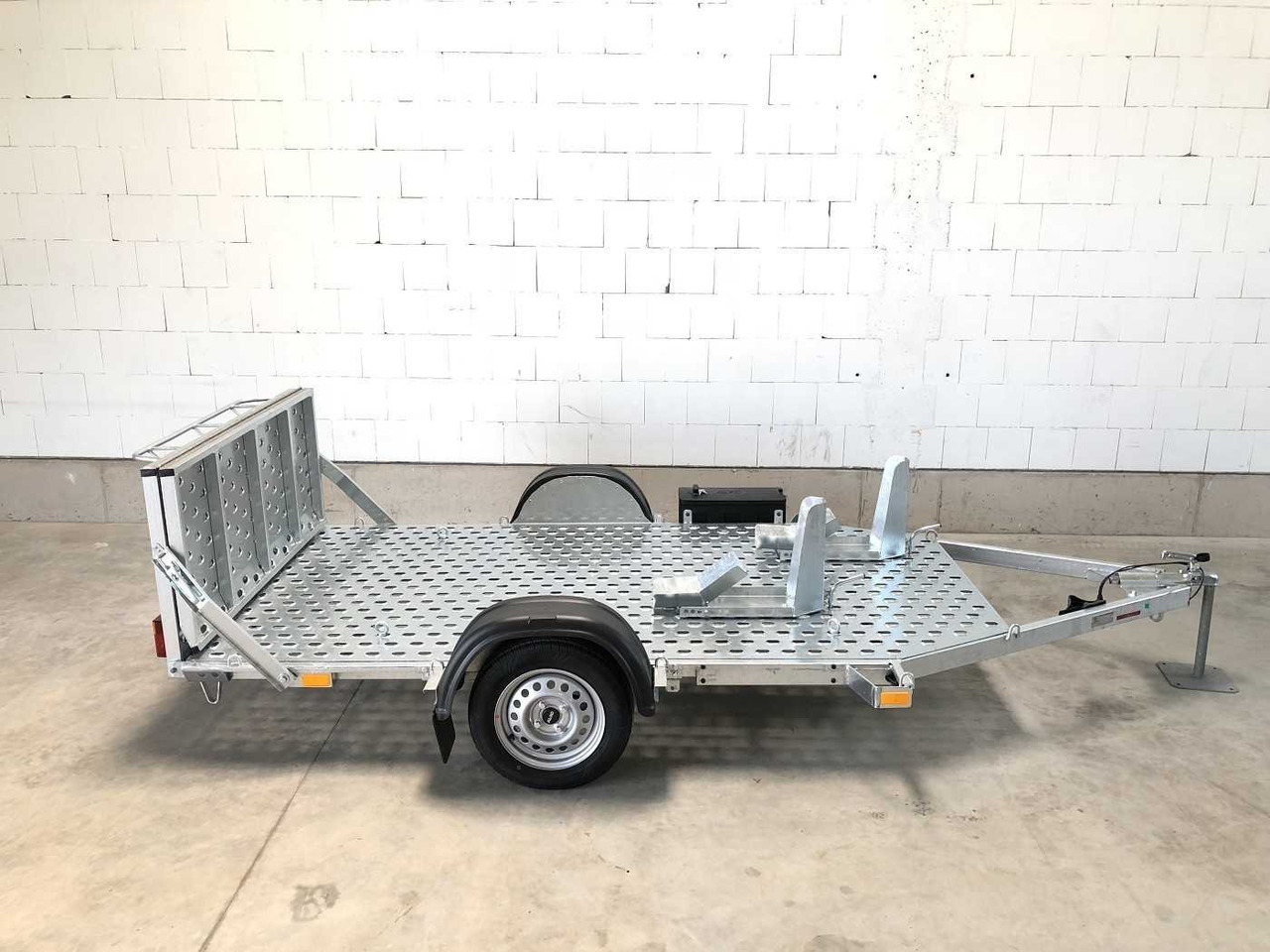 VEZEKO Motovan B 08+Box Motorradanhänger - مقطورة دراجة نارية: صور 3 VEZEKO Motovan B 08+Box Motorradanhänger - مقطورة دراجة نارية: صور 3