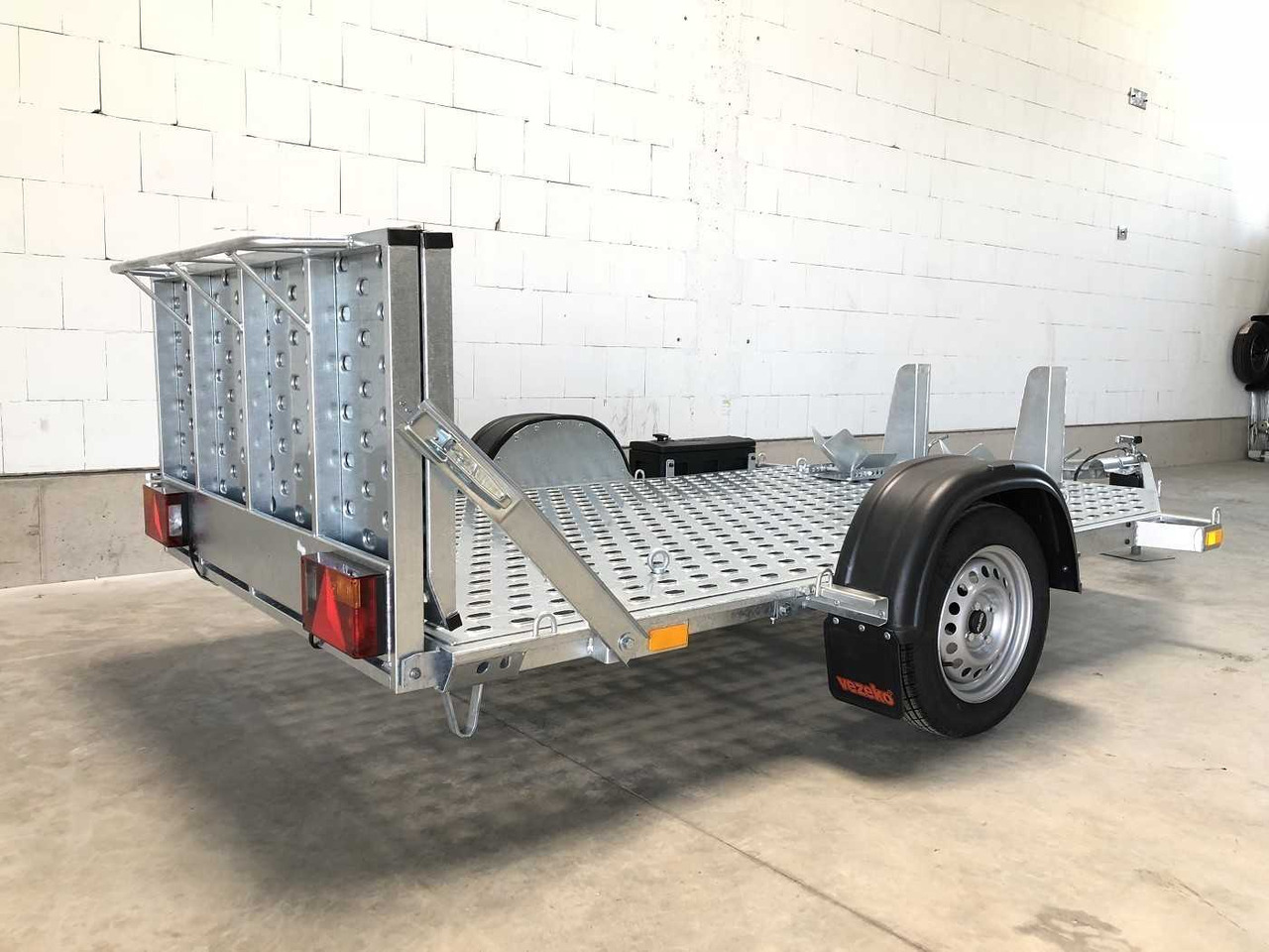 VEZEKO Motovan B 08+Box Motorradanhänger - مقطورة دراجة نارية: صور 5 VEZEKO Motovan B 08+Box Motorradanhänger - مقطورة دراجة نارية: صور 5