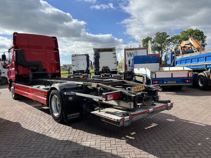 DAF CF 290 4X2 EURO6 SPACECAB RENOVA / VANGMUIL / LAADKLEP / TOP STAAT - شاحنات الحاويات/ جسم علوي قابل للتغيير شاحنة: صور 3 DAF CF 290 4X2 EURO6 SPACECAB RENOVA / VANGMUIL / LAADKLEP / TOP STAAT - شاحنات الحاويات/ جسم علوي قابل للتغيير شاحنة: صور 3