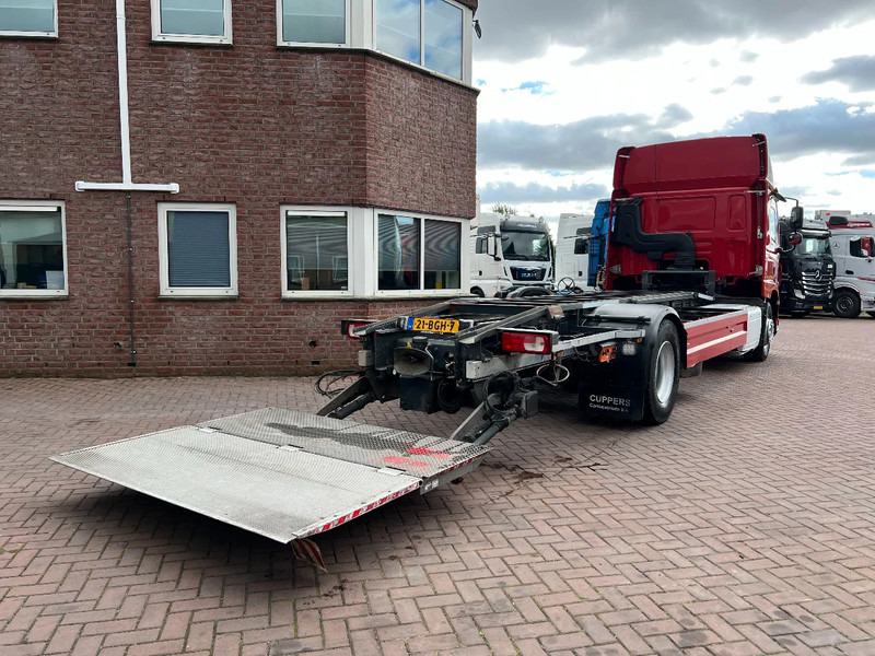 DAF CF 290 4X2 EURO6 SPACECAB RENOVA / VANGMUIL / LAADKLEP / TOP STAAT - شاحنات الحاويات/ جسم علوي قابل للتغيير شاحنة: صور 4 DAF CF 290 4X2 EURO6 SPACECAB RENOVA / VANGMUIL / LAADKLEP / TOP STAAT - شاحنات الحاويات/ جسم علوي قابل للتغيير شاحنة: صور 4