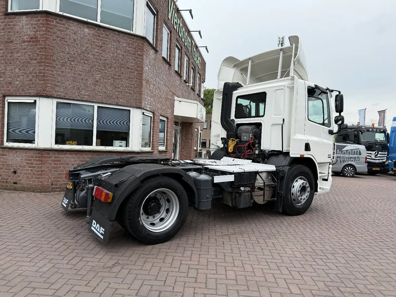 DAF CF 75 CF75-250 EURO5 - DAG CABINE MET RUIT- IDEAAL ALS RANGEERTREKKER-LAGE KM STAND!!!!!! - شاحنة جرار: صور 4 DAF CF 75 CF75-250 EURO5 - DAG CABINE MET RUIT- IDEAAL ALS RANGEERTREKKER-LAGE KM STAND!!!!!! - شاحنة جرار: صور 4