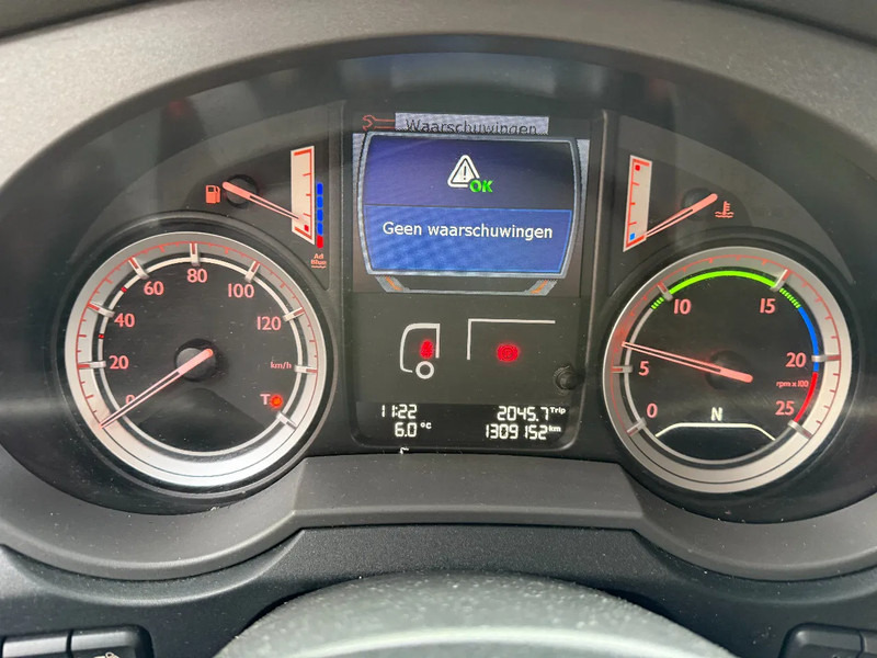 DAF XF 460 XF460 6X2 SCC EURO6 CHASSIS - HOLLAND TRUCK - SMART TACHO -TOP CONDITION!!!! - الشاسيه شاحنة: صور 4 DAF XF 460 XF460 6X2 SCC EURO6 CHASSIS - HOLLAND TRUCK - SMART TACHO -TOP CONDITION!!!! - الشاسيه شاحنة: صور 4