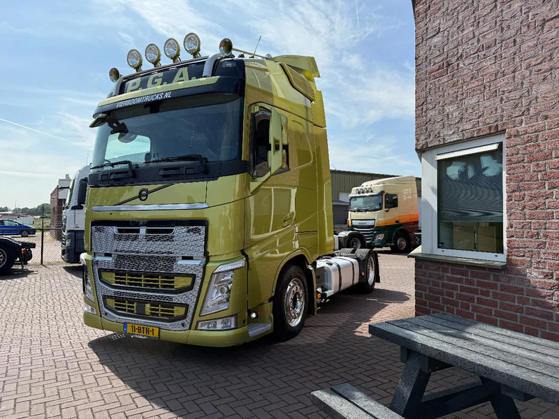 Volvo FH FH540 x-low / Ipark-cool / Leder Sitze / TV / Hebesattel / Alcoa / Holland Truck - شاحنة جرار: صور 2 Volvo FH FH540 x-low / Ipark-cool / Leder Sitze / TV / Hebesattel / Alcoa / Holland Truck - شاحنة جرار: صور 2