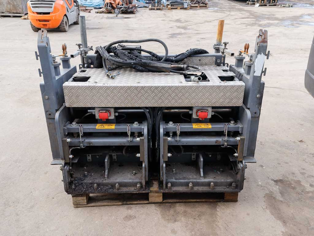 VÖGELE AB 220-3 TV - العامل بالقار: صور 3 VÖGELE AB 220-3 TV - العامل بالقار: صور 3