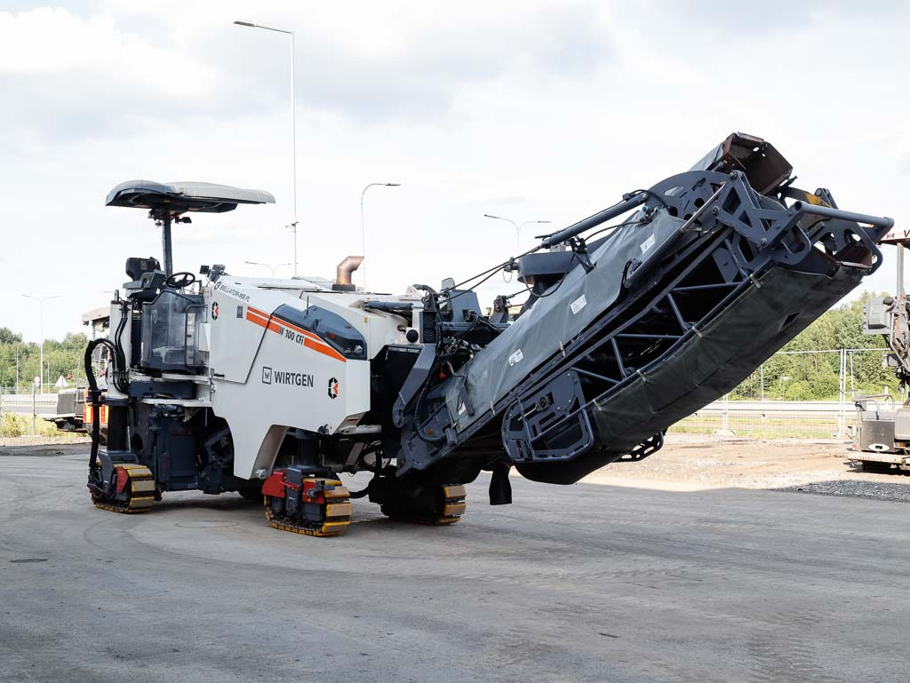 WIRTGEN W 100 CFi - ماكينات لصقل الأسفلت: صور 4 WIRTGEN W 100 CFi - ماكينات لصقل الأسفلت: صور 4