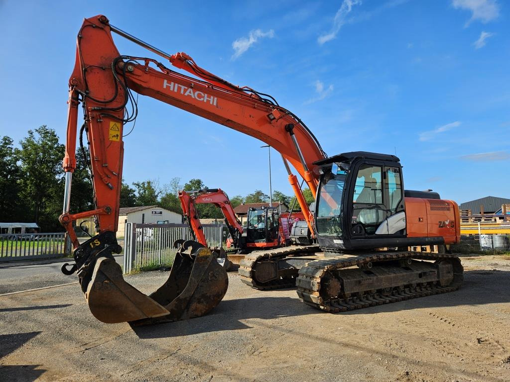 HITACHI ZX 210 LC - حفارات زحافة: صور 2 HITACHI ZX 210 LC - حفارات زحافة: صور 2