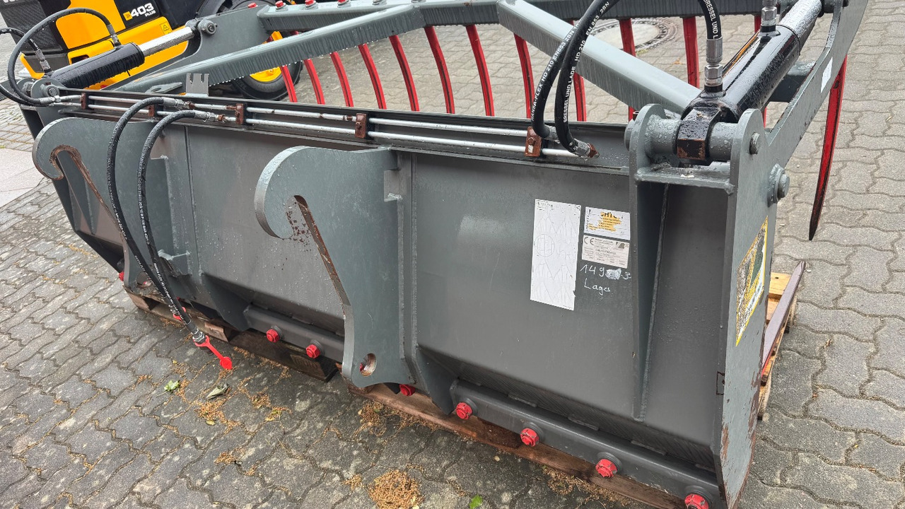 Bressel und Lade Silagezange L 2500 Weidemann Kramer Scorpion - حفارة: صور 5 Bressel und Lade Silagezange L 2500 Weidemann Kramer Scorpion - حفارة: صور 5