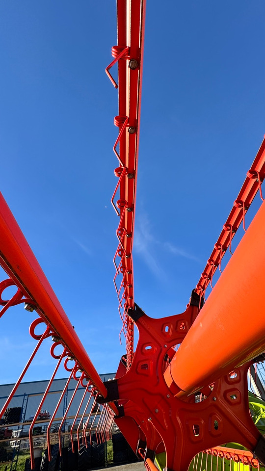 CLAAS VARIO 1080 Schneidwerkswagen - حصادة شاملة: صور 3 CLAAS VARIO 1080 Schneidwerkswagen - حصادة شاملة: صور 3