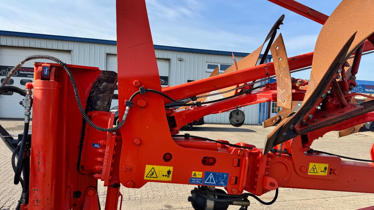 Kuhn Challenger T - 8-furchig #TOP# - محراث: صور 4 Kuhn Challenger T - 8-furchig #TOP# - محراث: صور 4
