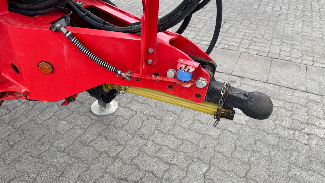 Kverneland Ikarus S38 27m - آلة الرش: صور 4 Kverneland Ikarus S38 27m - آلة الرش: صور 4