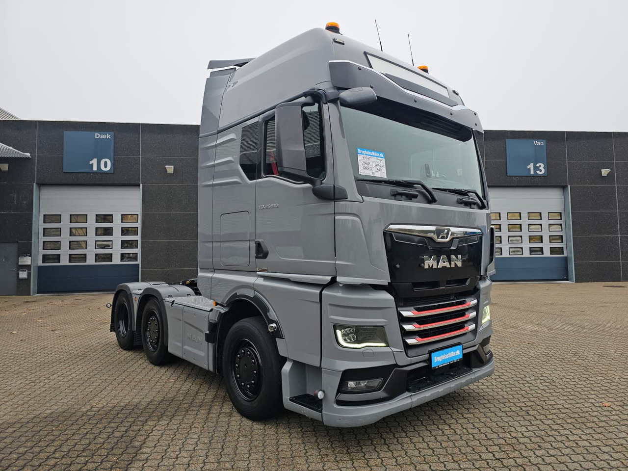 MAN TGX 26.510 6x2-2 Individual Lion S - شاحنة جرار: صور 2 MAN TGX 26.510 6x2-2 Individual Lion S - شاحنة جرار: صور 2