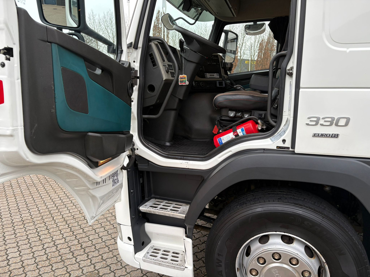 Volvo FM330 - مبردة شاحنة: صور 5 Volvo FM330 - مبردة شاحنة: صور 5
