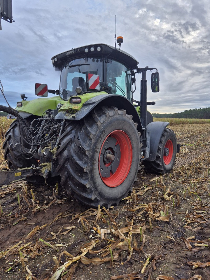 CLAAS Axion 870 - جرار: صور 2 CLAAS Axion 870 - جرار: صور 2