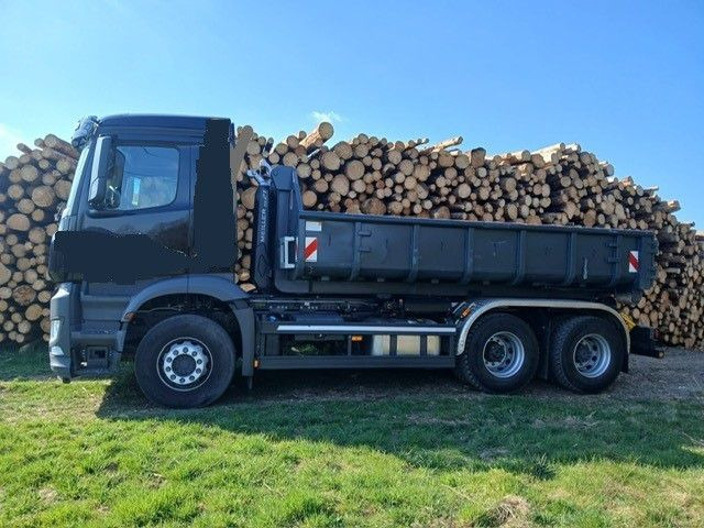Mercedes-Benz Arocs 5 2648 Meiller Hakenlift 21-60 neuwertig - شاحنة ذات الخطاف: صور 4 Mercedes-Benz Arocs 5 2648 Meiller Hakenlift 21-60 neuwertig - شاحنة ذات الخطاف: صور 4