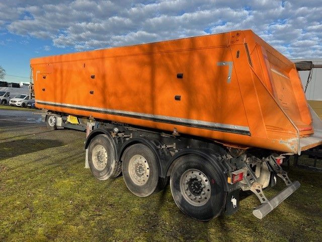 Schmitz Cargobull SKI 24 7,2 Alu Kastenmulde Verschleißboden neu Schmitz Cargobull SKI 24 7,2 Alu Kastenmulde Verschleißboden neu - قلابة نصف مقطورة: صور 2 Schmitz Cargobull SKI 24 7,2 Alu Kastenmulde Verschleißboden neu Schmitz Cargobull SKI 24 7,2 Alu Kastenmulde Verschleißboden neu - قلابة نصف مقطورة: صور 2