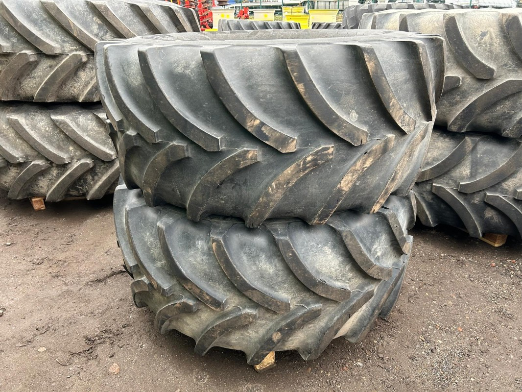 600/70R28   650/85R38 Kompletträder - الإطارات - الآلات والماكينات الزراعية: صور 2 600/70R28   650/85R38 Kompletträder - الإطارات - الآلات والماكينات الزراعية: صور 2