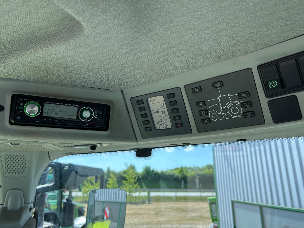 CLAAS Axion 810 CIS - جرار: صور 5 CLAAS Axion 810 CIS - جرار: صور 5