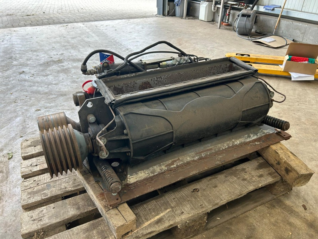 CLAAS Jaguar 890 - آلة حصاد: صور 4 CLAAS Jaguar 890 - آلة حصاد: صور 4