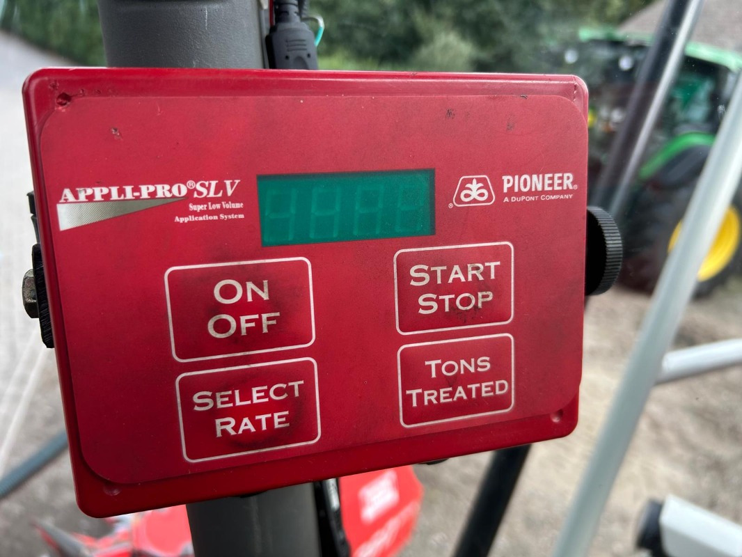 آلة حصاد CLAAS Jaguar 890: صور 26 آلة حصاد CLAAS Jaguar 890: صور 26