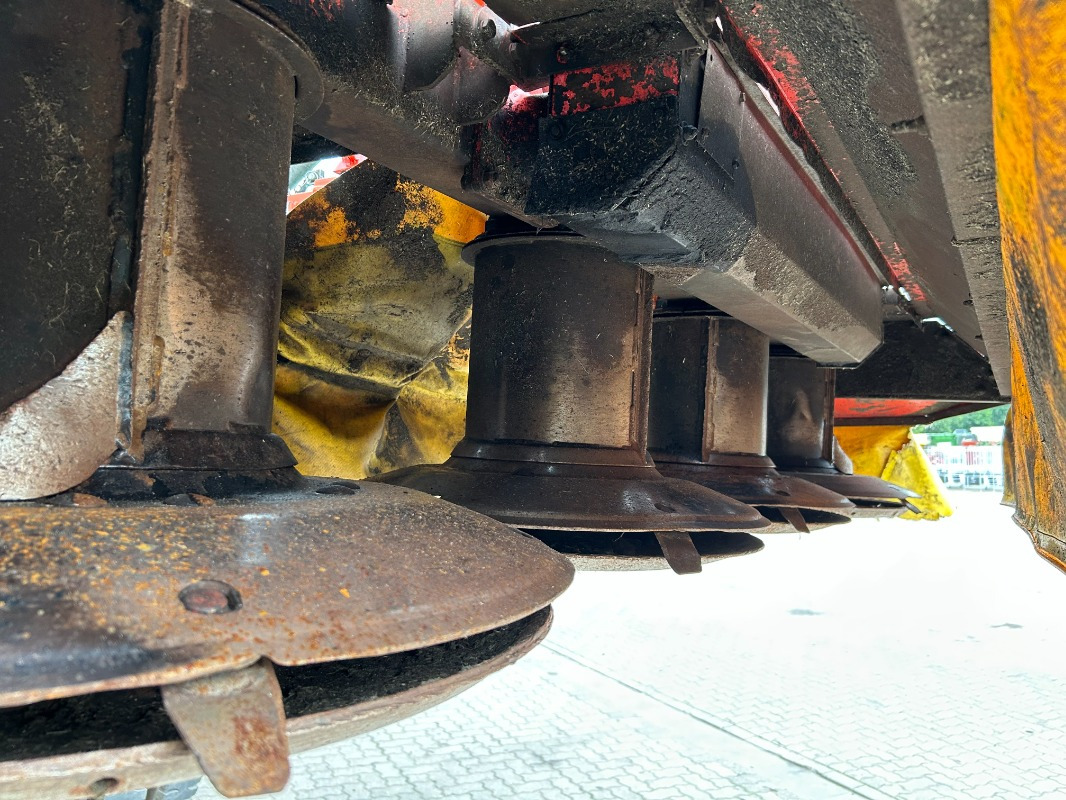 Fella KM 310 FC - جزازة: صور 5 Fella KM 310 FC - جزازة: صور 5